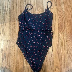 Skatie Cherry swimsuit size small one piece worn once